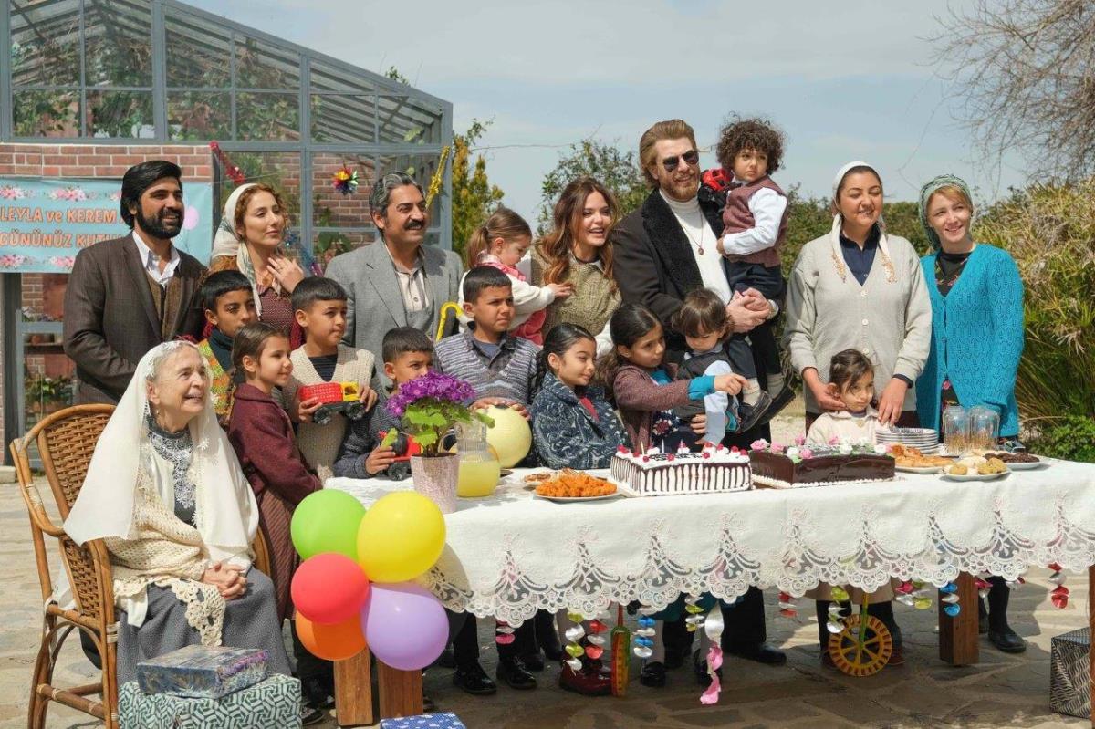 Bir Zamanlar Çukurova oyuncuları! Bir Zamanlar Çukurova dizisi oyuncu kadrosunda kimler var?