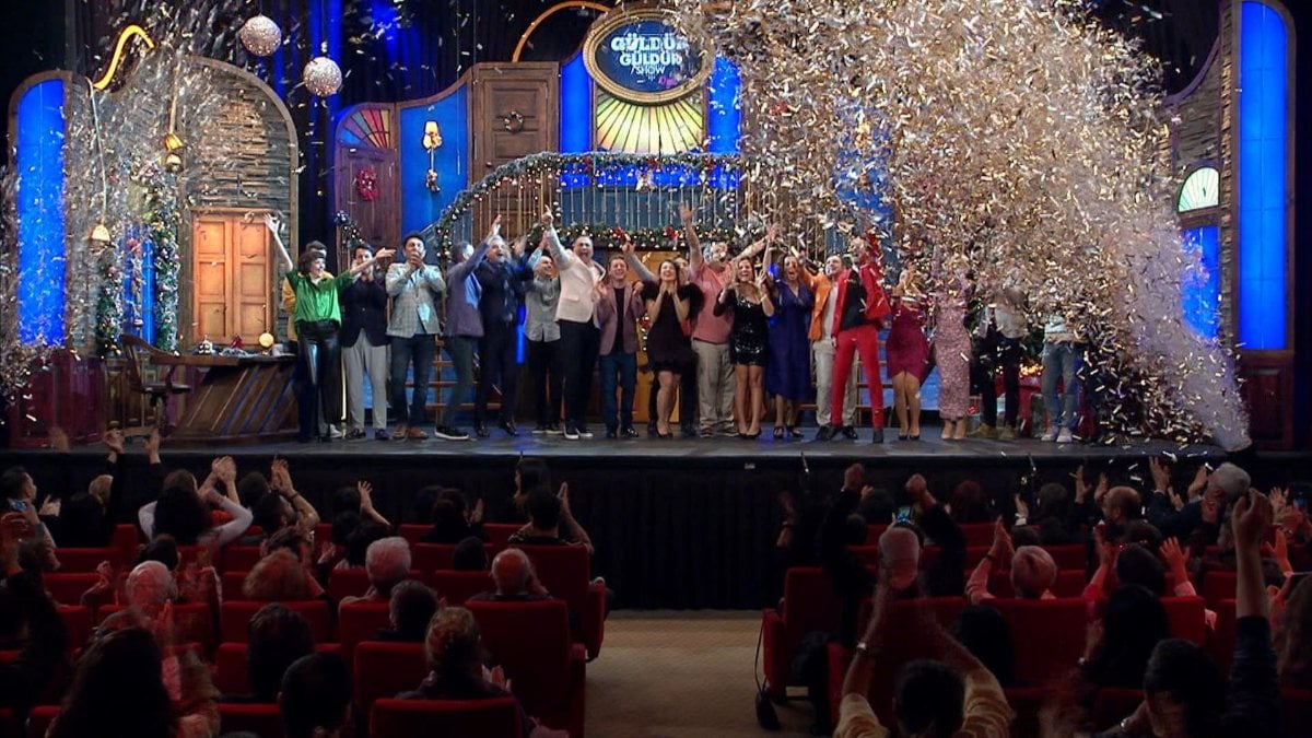 Güldür Güldür Show yılbaşına özel hazırlandı! Konukları herkesi mest edecek!