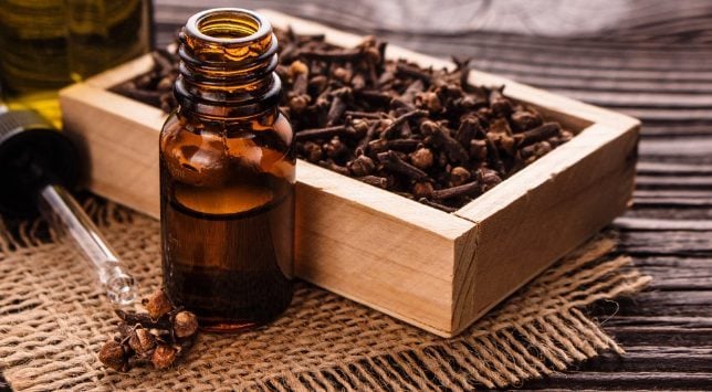 Karanfil yağının hiç bilmediğiniz kullanım alanları!