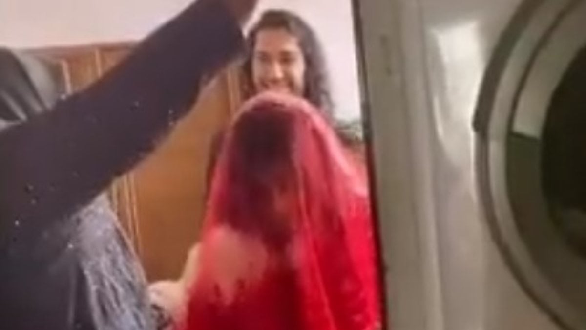 Kediden korkan yeni gelin, eve giremedi