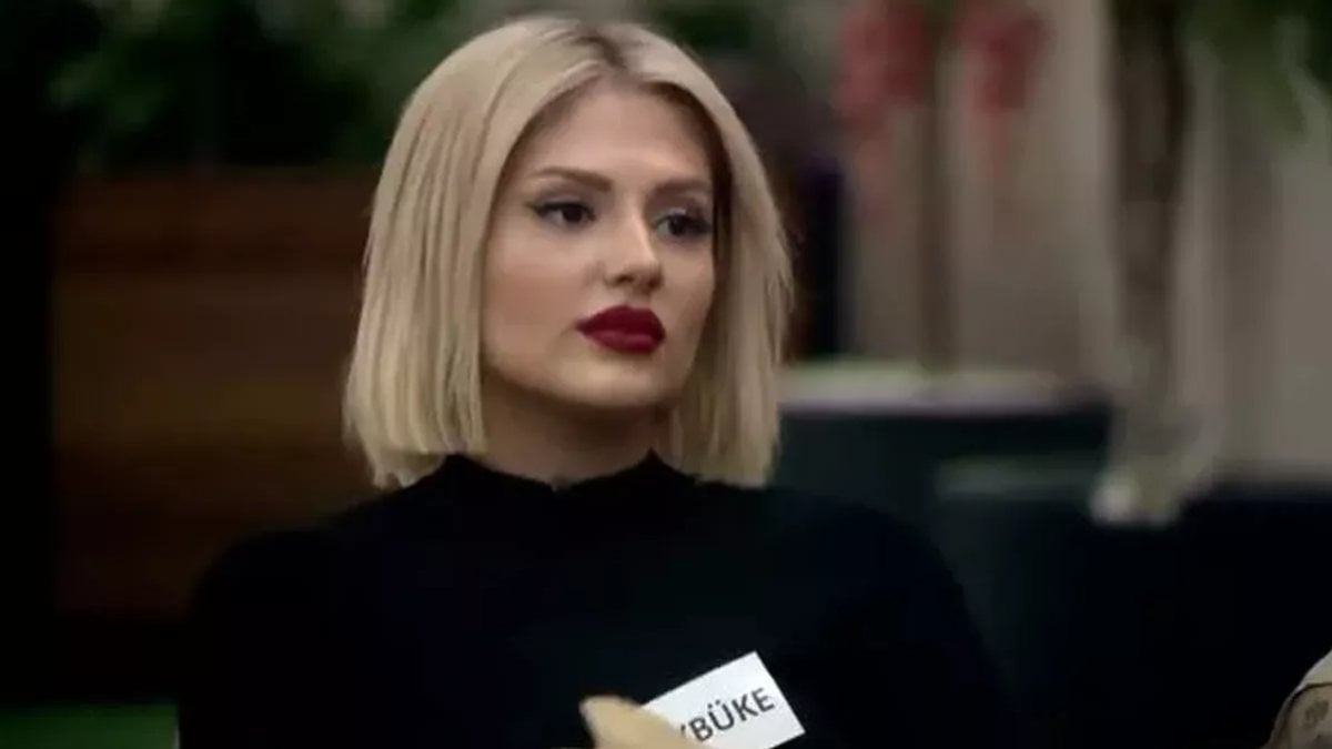 Kısmetse Olur’un fenomen güzeli Aybüke cesur çıktı! O pozlar dudak ısırttı…