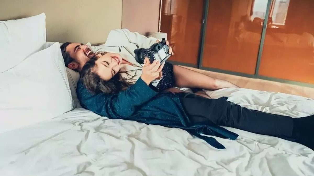 Neslihan Atagül ile Kadir Doğulu yatağa girdi