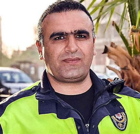 Fethi Sekin Kimdir?