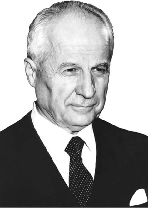 Kenan Evren Kimdir?