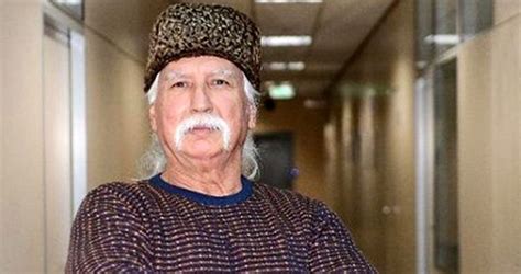 Şener Üşümezsoy Kimdir?