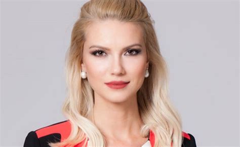 Pelin Çift Kimdir?