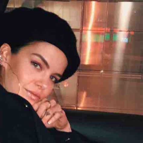 Lara Tümer Kimdir?