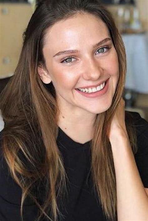 Alina Boz Kimdir?