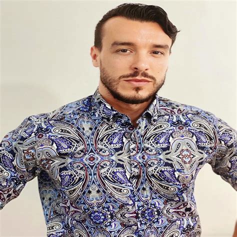 Cem Adrian Kimdir?