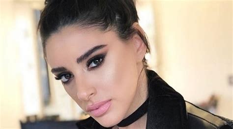 Aslıhan Doğan Kimdir?