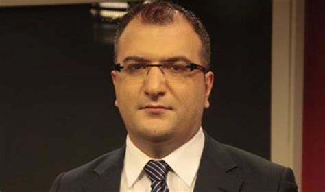Cem Küçük Kimdir?