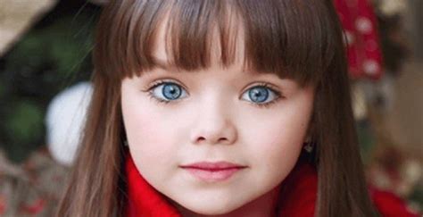 Rüyada Kız Çocuğu Görmek: Anlamı ve Yorumu