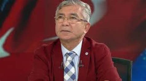 Mesut Hakkı Caşın Kimdir?