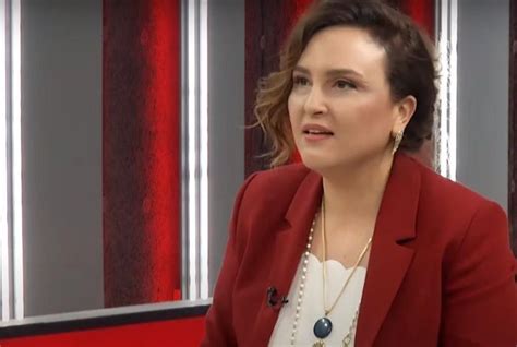 Elfin Tataroğlu Kimdir?