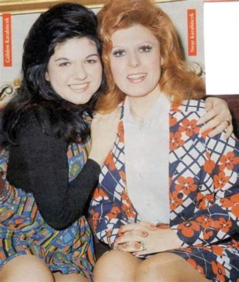 Nur Karaböcek Kimdir?