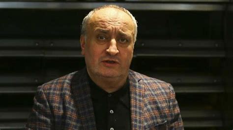 Cihan Kolivar Kimdir?