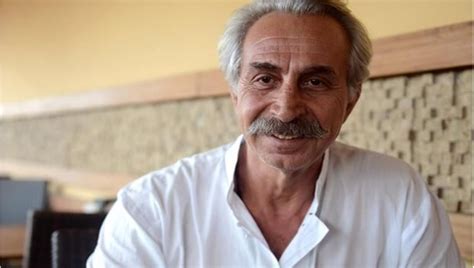 Oyuncu Rıza Akın Kimdir?