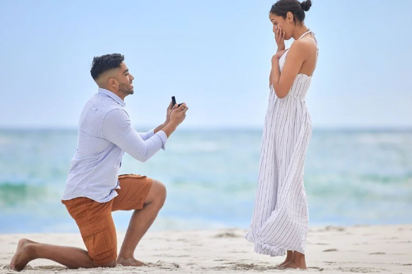 Evlilik Teklifi İçin Henüz Erken Olabilecek 10 İşaret