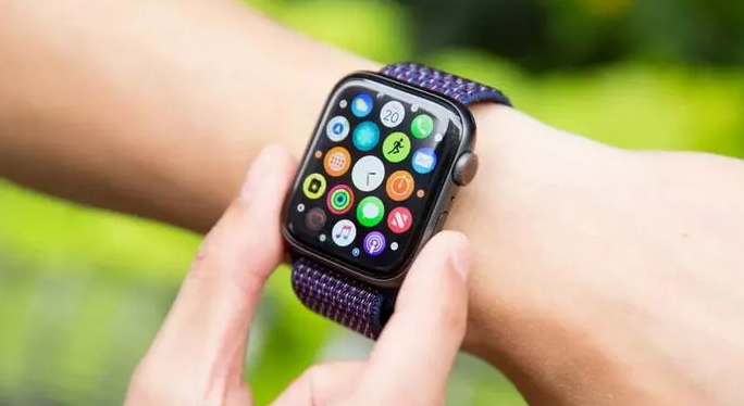 Apple Watch Ultra Serisi Ekran Sorunlarıyla Gündemde