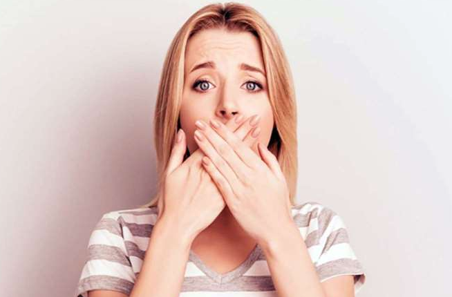 Hıçkırık Neden Olur ve Hıçkırığa Ne İyi Gelir? İşte Bilmeniz Gerekenler