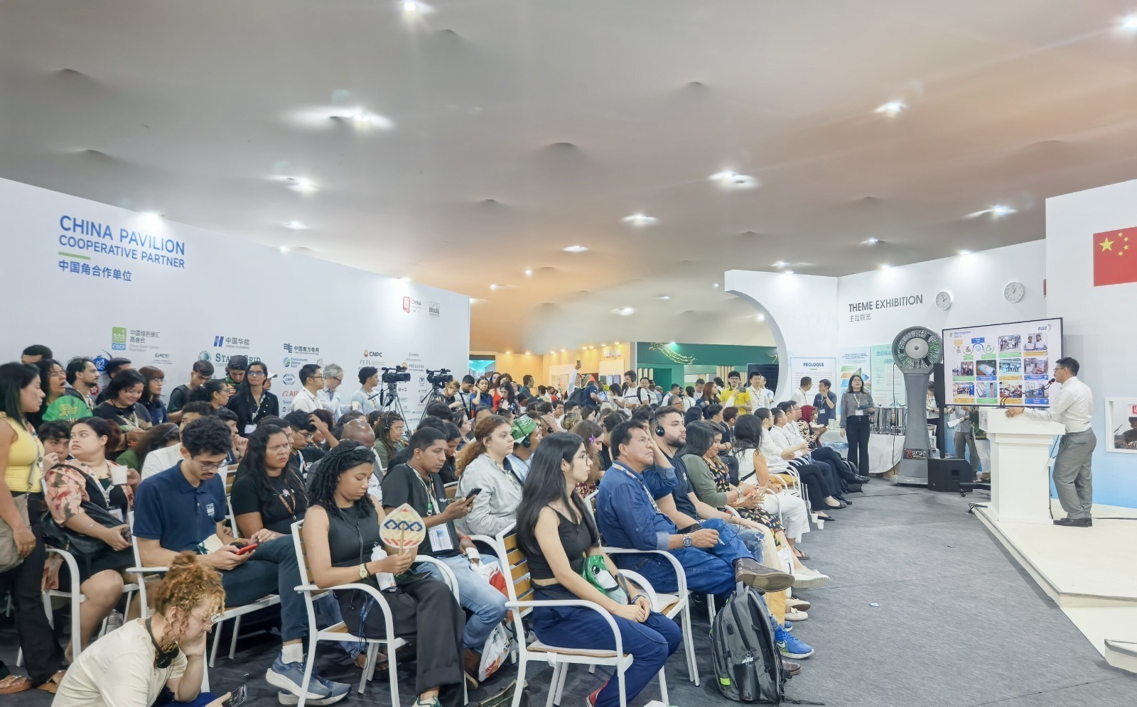 China Southern Power Grid, Sürdürülebilirlik ve Düşük Karbon Girişimlerini Sergileyerek COP30’daki İlk Delegasyon Katılımını Gerçekleştirdi