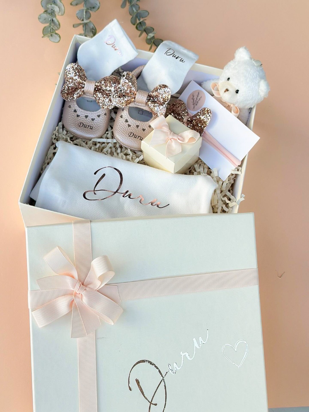 En Popüler Bebek Hediyesi Fikirleri ve Bebek Ayakkabısının Önemi